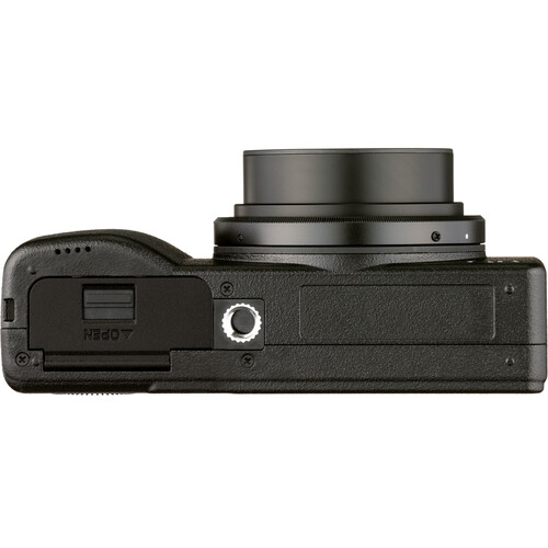 Ricoh GR IIIx, Black, Digital Compact Camera with 24MP APS-C Size CMOS Sensor, 40mmF2.8 GR Lens (in The 35mm Format) - Image 3