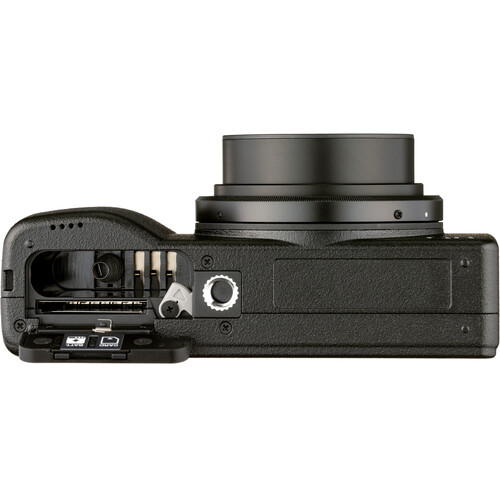 Ricoh GR IIIx, Black, Digital Compact Camera with 24MP APS-C Size CMOS Sensor, 40mmF2.8 GR Lens (in The 35mm Format) - Image 6